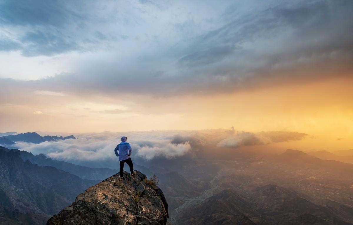 When is the best time to visit Saudi Arabia?