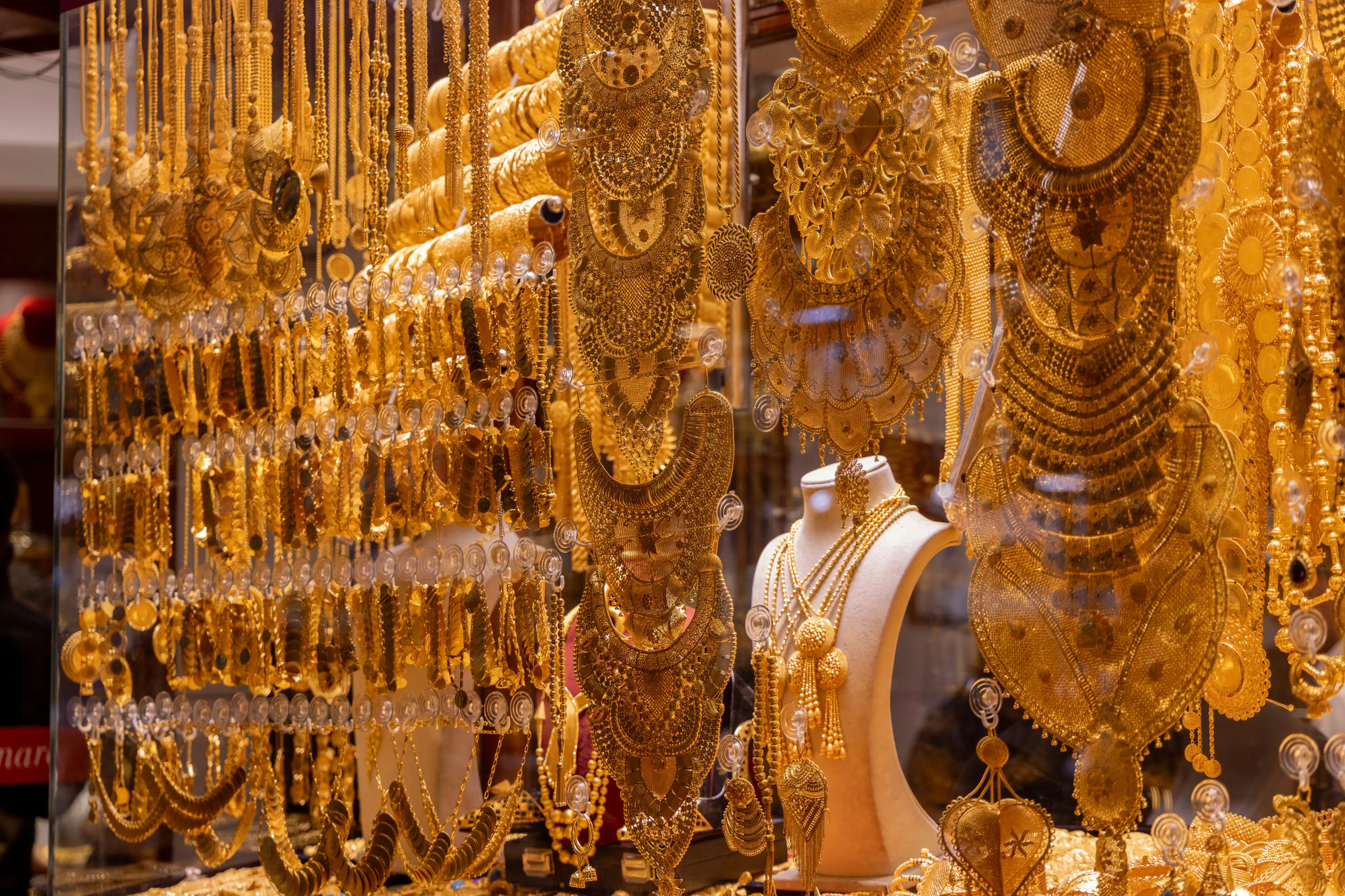 Is now the right time to buy gold in Saudi Arabia?